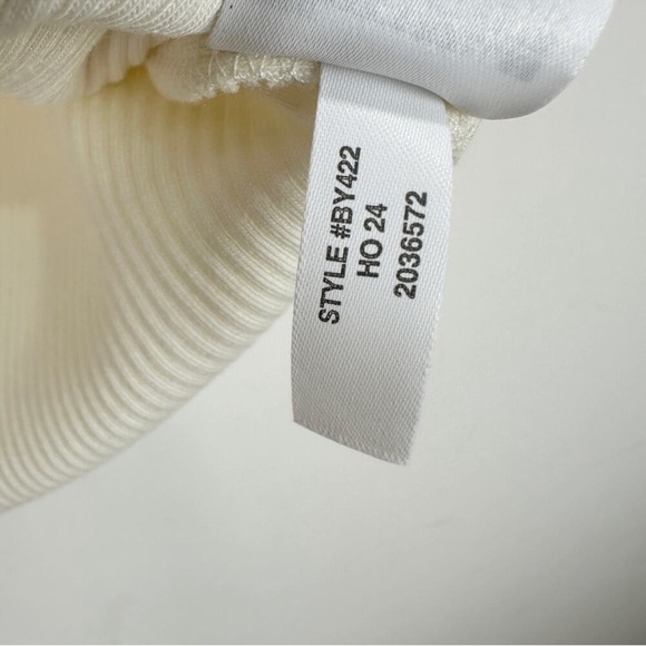 J.Crew Vintage Rib Rosette Tee Shirt Ivory Romantic Stretch Slim Large NWT - Picture 2 of 9